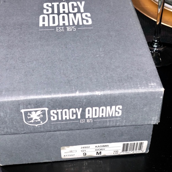 Stacy Adams Ivory Dress shoes. - Picture 3 of 5